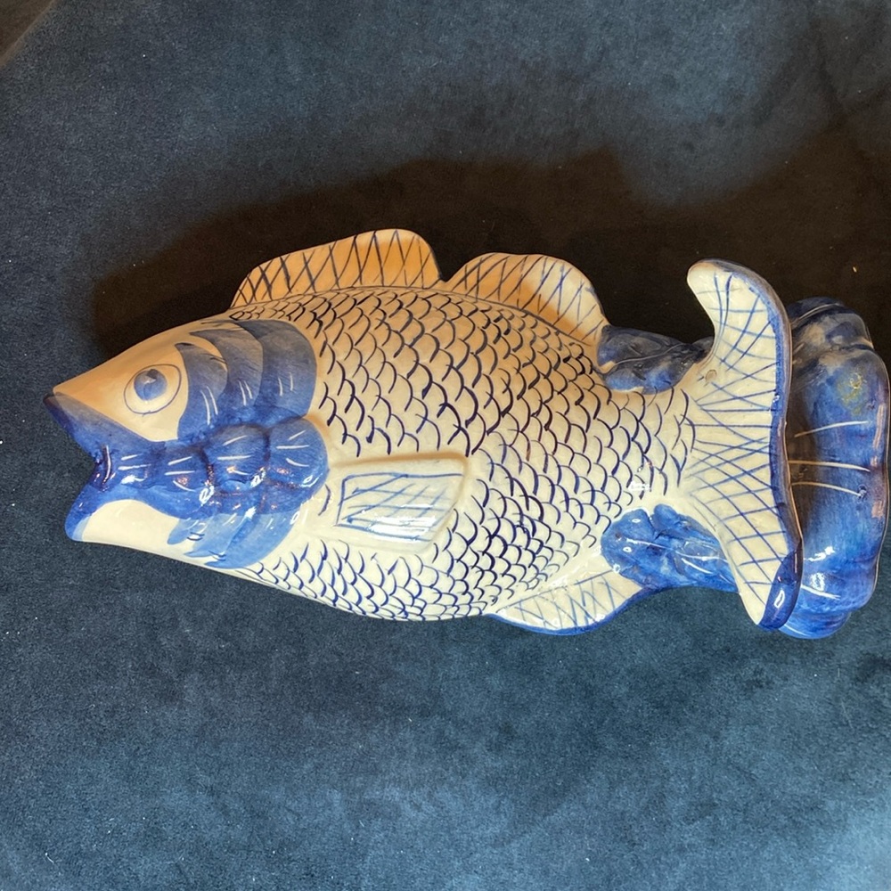 Fish vase•ceramic•made in the People’s Republic of China of China•blue & white - Picture 2 of 7